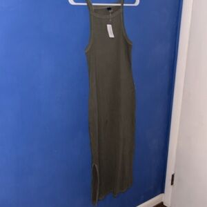 Old navy summer green never worn dress with two slits at the bottom